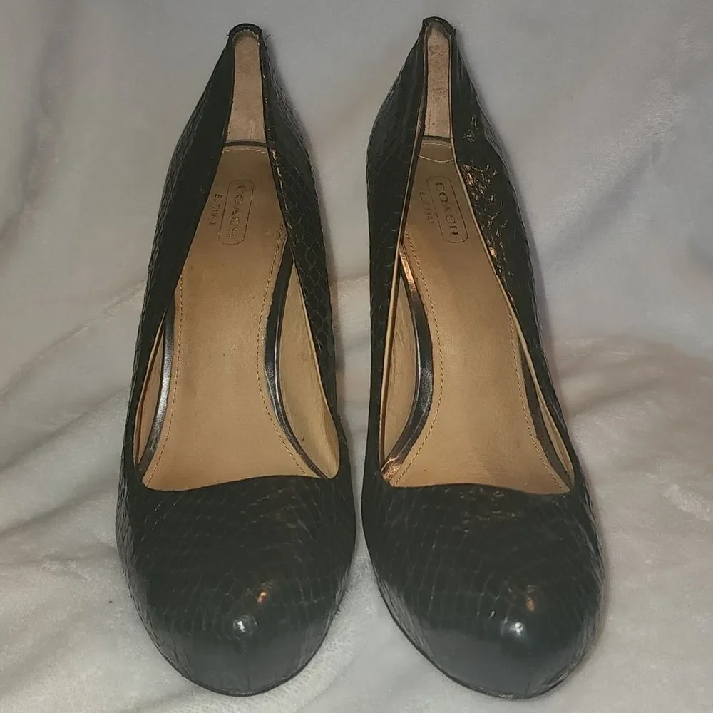Coach Kristina Pumps